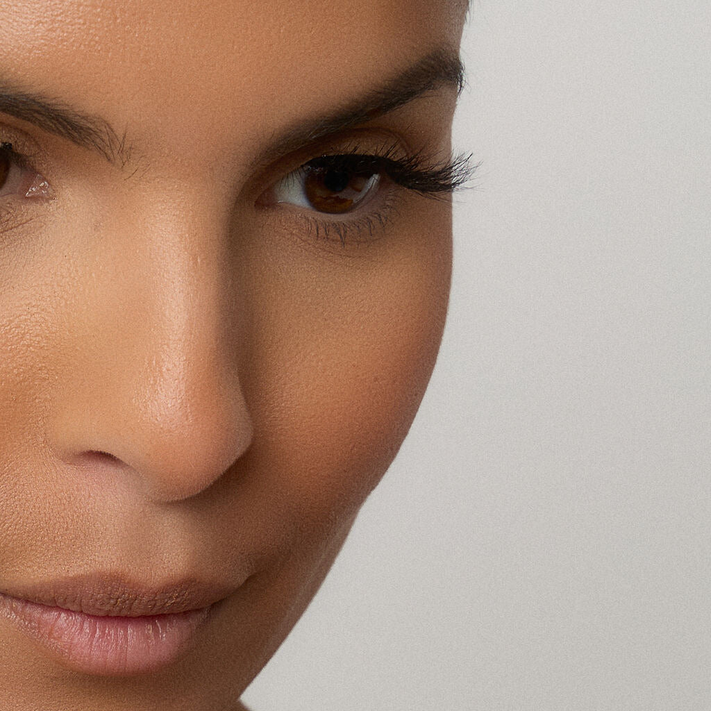 The Vitality Lash Box