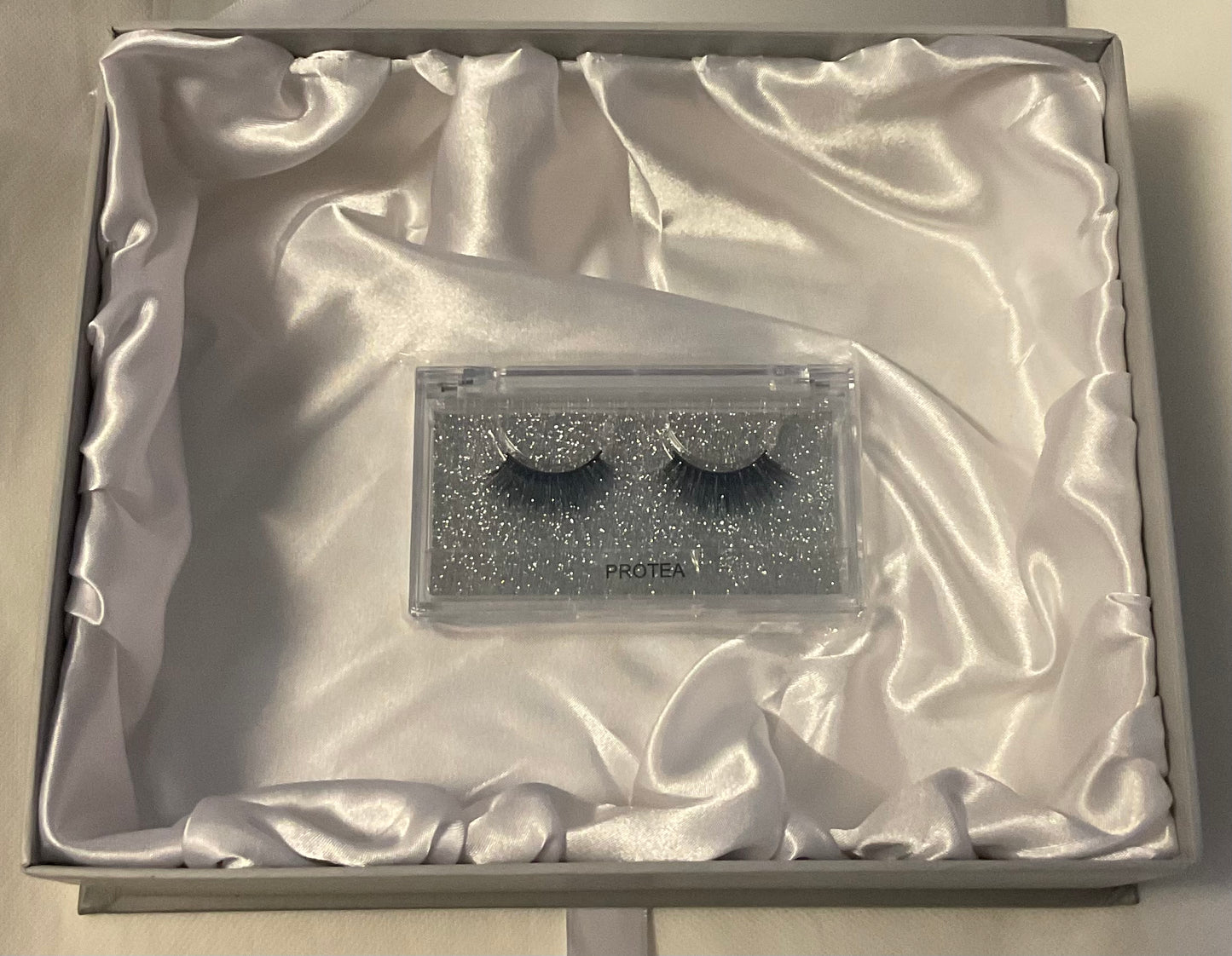 The Vitality Lash Box